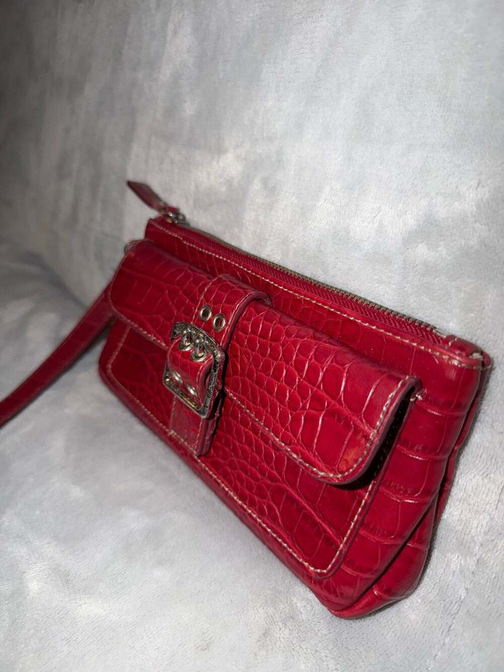 ANN TAYLOR Red Croc Embossed Wristlet Clutch